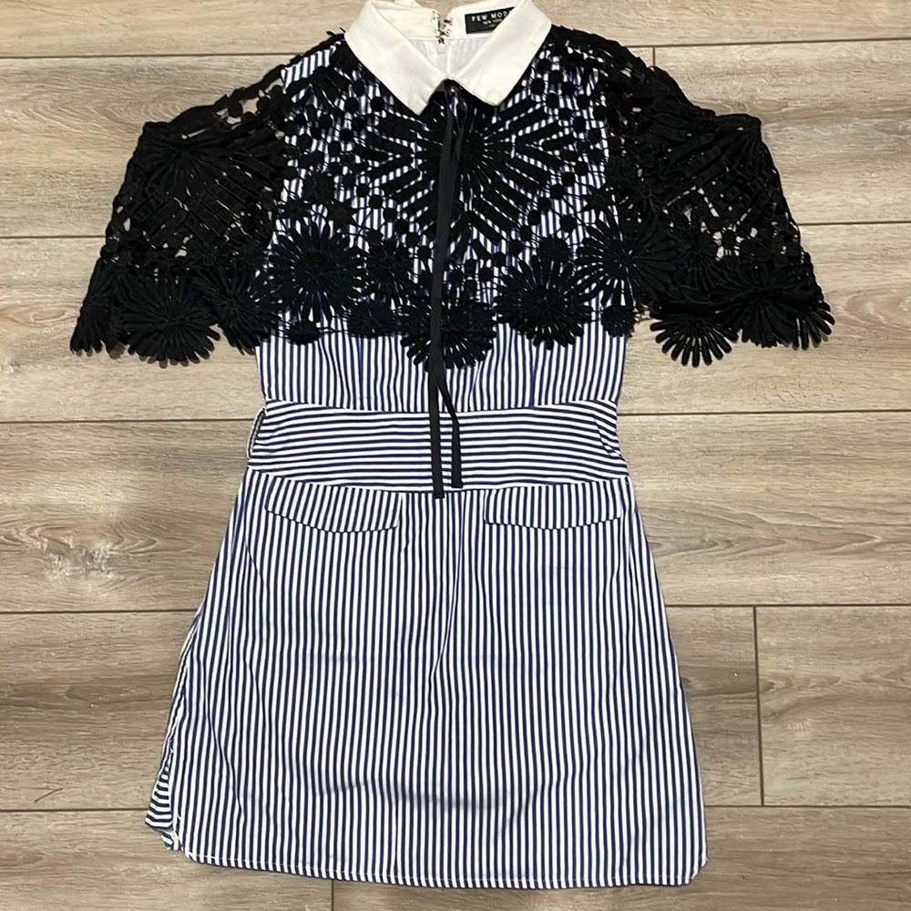 Free Moda Crochet Top Peter Pan Cold Shoulder Dress